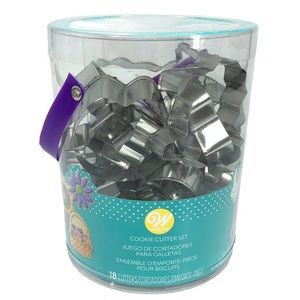 WILTON NEW Cookie Cutter Set 18pcs. Easter Spring